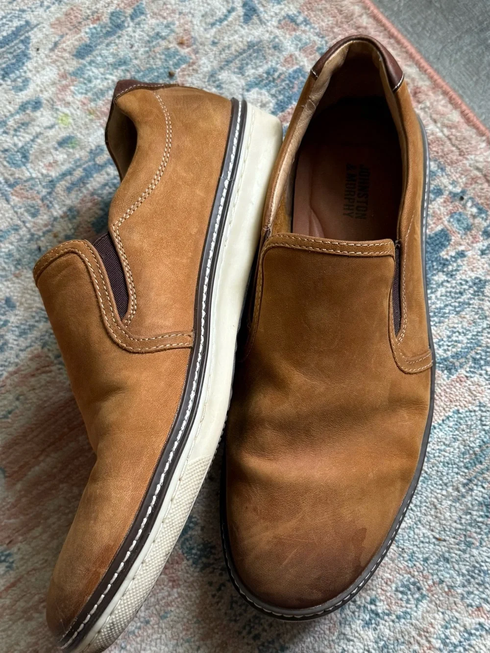 MEN'S JOHNSTON AND MURPHY MCGUFFY SLIP-ON SHOES